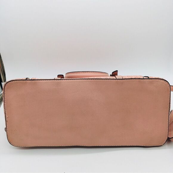 GUESS Large Logo Pattern Faux Leather Purse Shoulder Strap - Picture 4 of 11